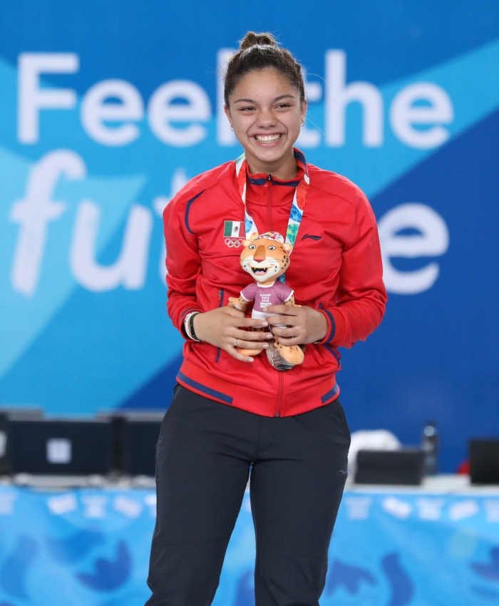 2018-10-09_Victory_ceremony_(Girls_sabre)_at_2018_Summer_Youth_Olympics_by_Sandro_Halank–015.jpg