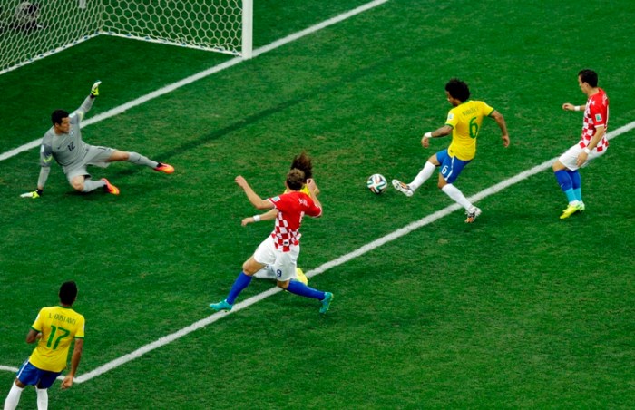 historia-autogoles-mundiales-marcelo-13junio2014-1.jpg